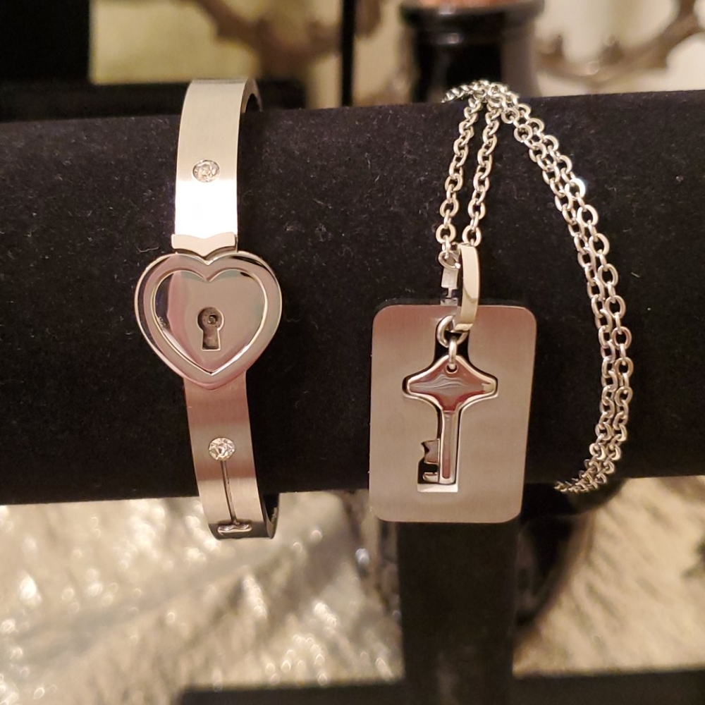 lock bracelet and key necklace